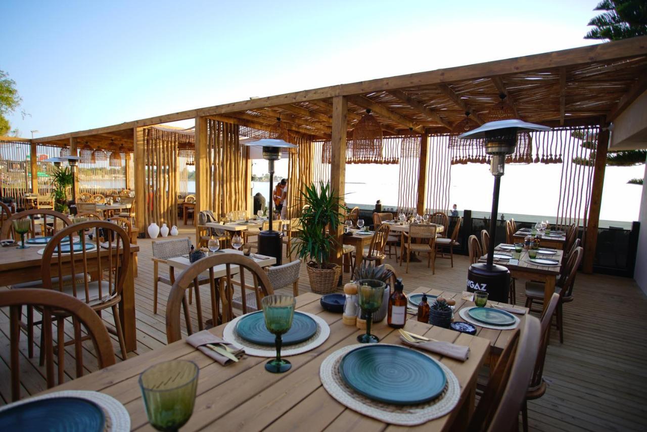 Kalia Beach Hotel Side Exterior photo