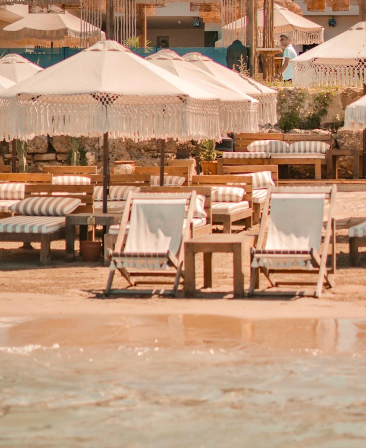 Kalia Beach Hotel Side Exterior photo