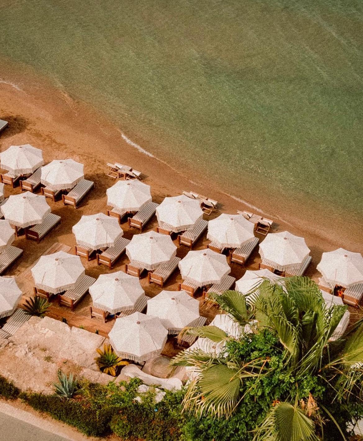 Kalia Beach Hotel Side Exterior photo
